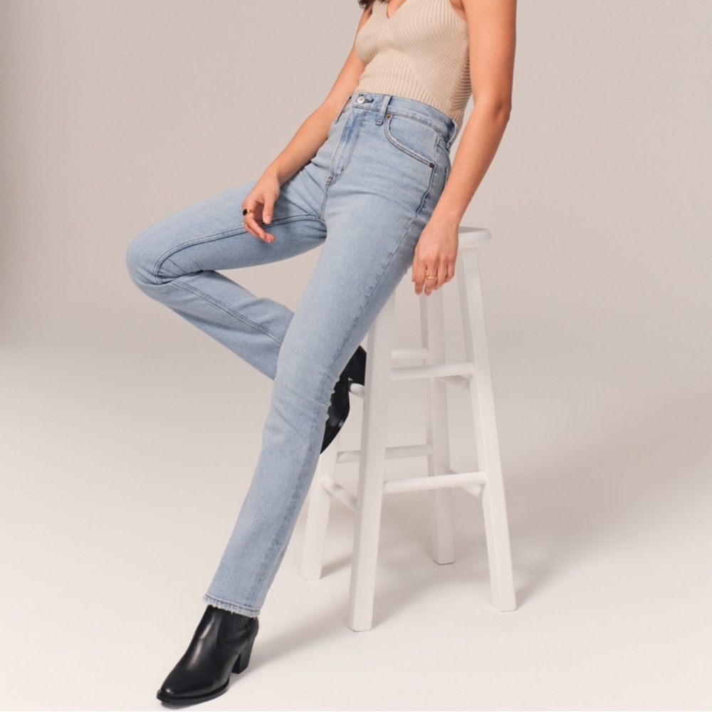 Abercrombie and fitch 90’s slim straight jeans